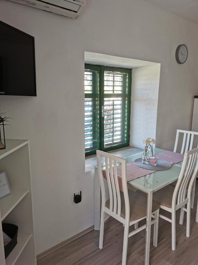 Apartment Mari Ostrvica Kültér fotó