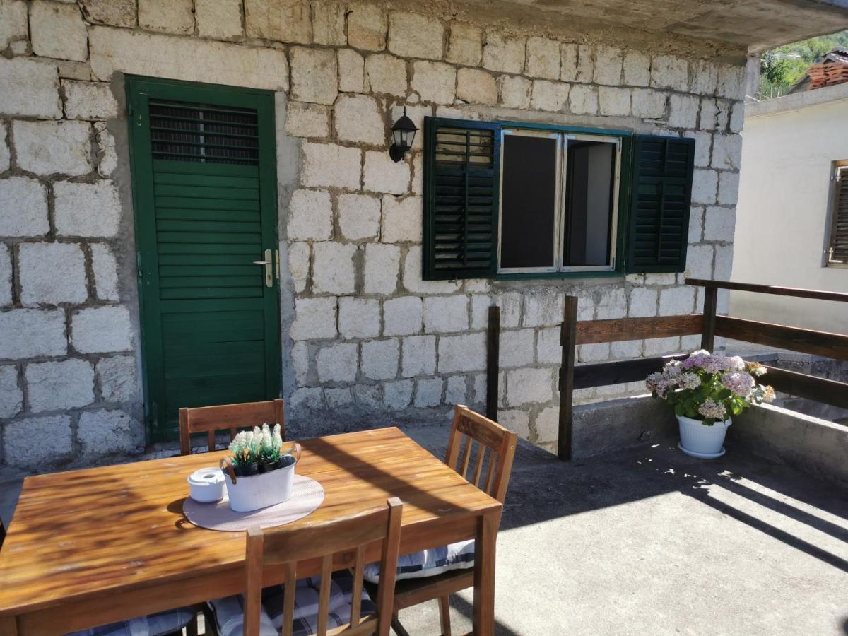 Apartment Mari Ostrvica Kültér fotó